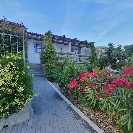 Residence Eucalyptus Suite 2 Casa Indipendente Сан Ремо Екстериор снимка