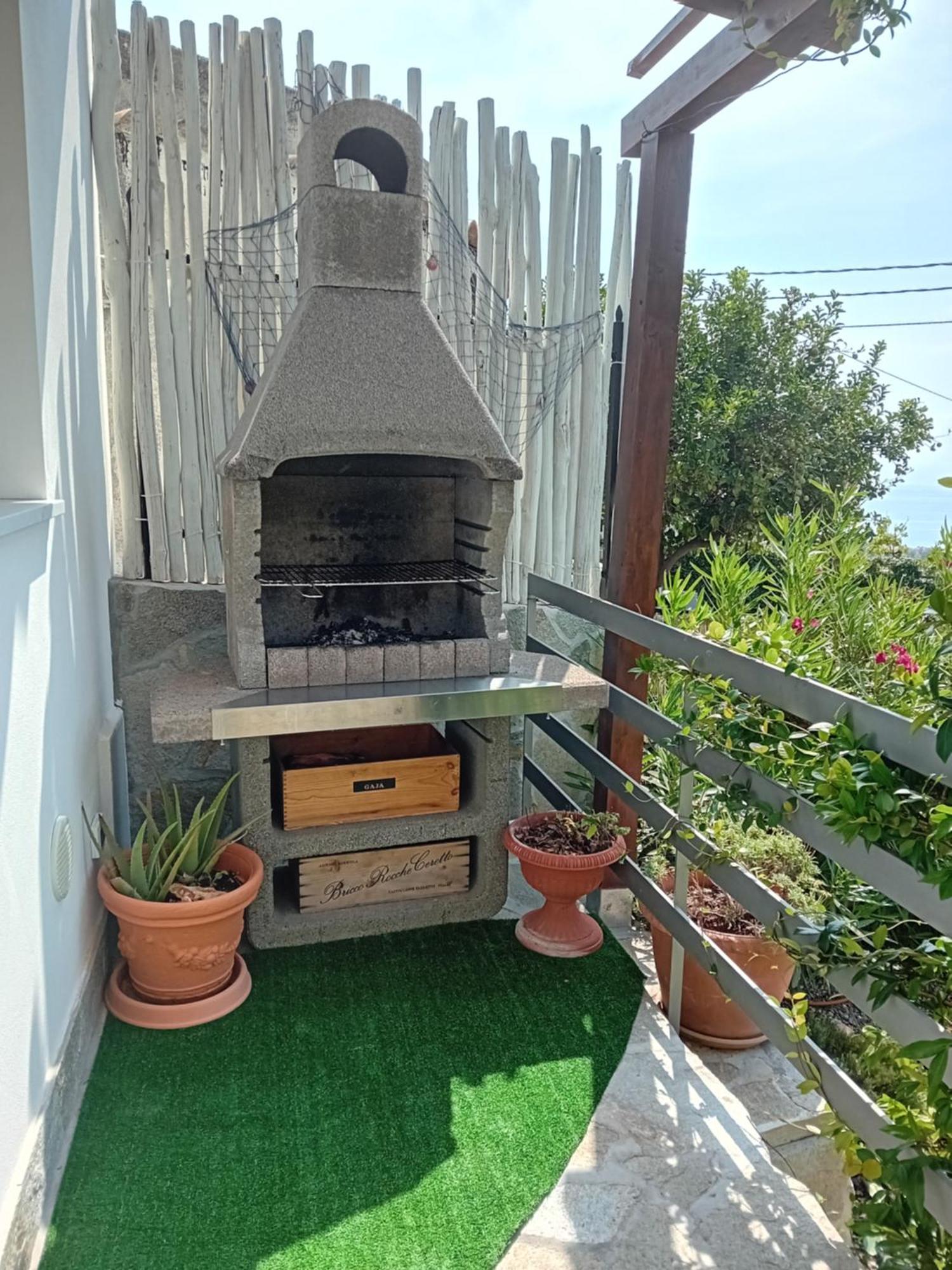 Residence Eucalyptus Suite 2 Casa Indipendente Сан Ремо Екстериор снимка
